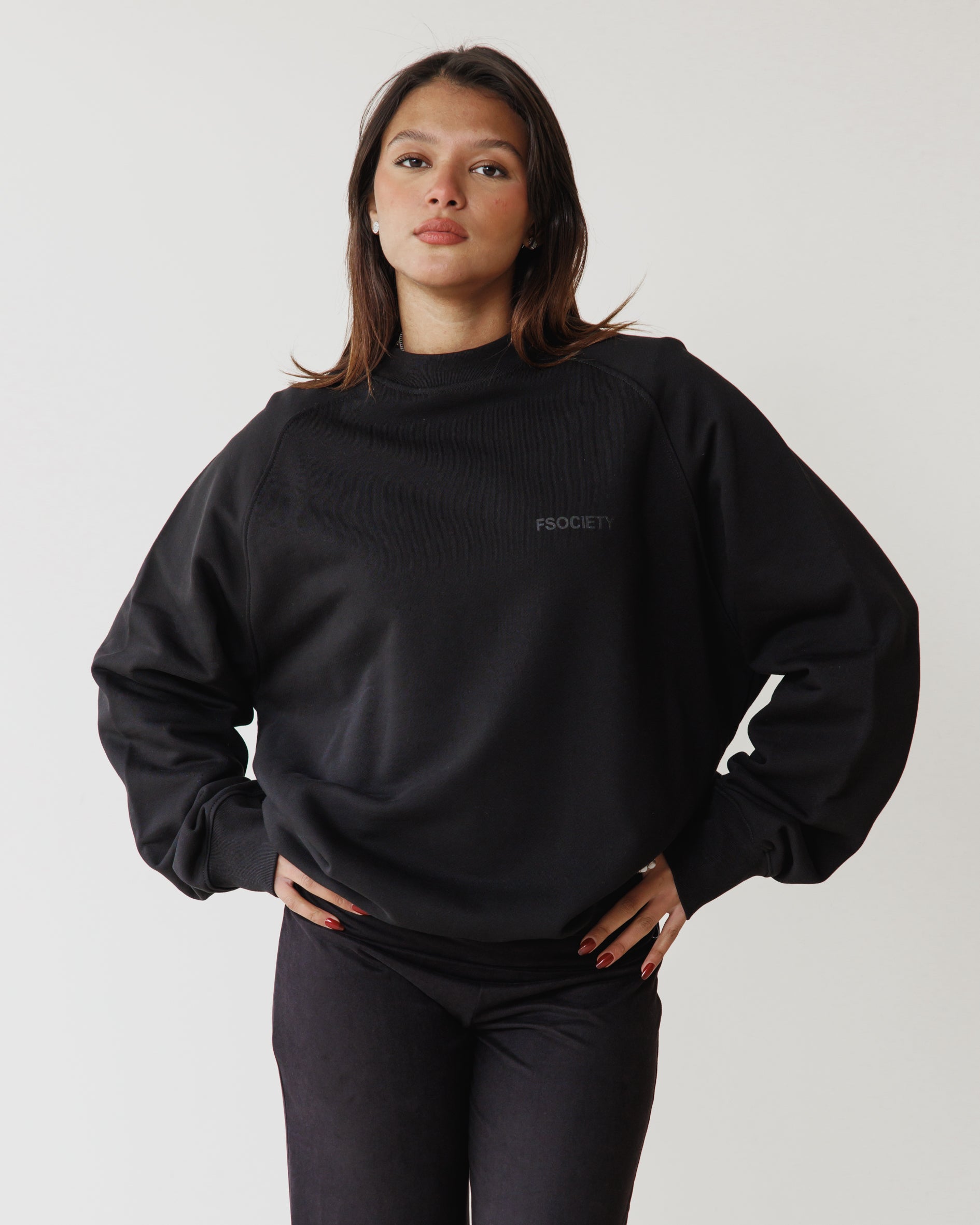 Hefty Black Crewneck