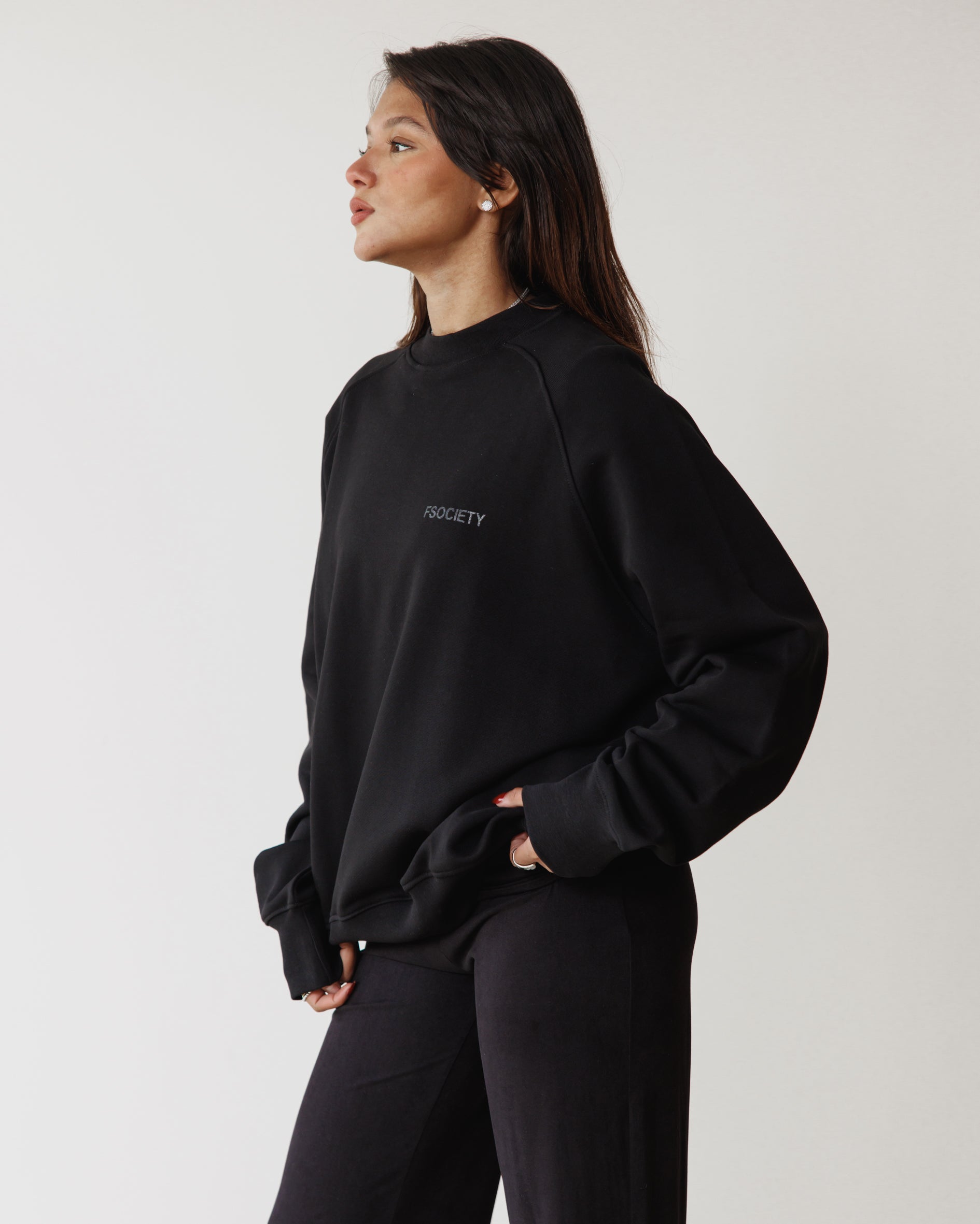 Hefty Black Crewneck