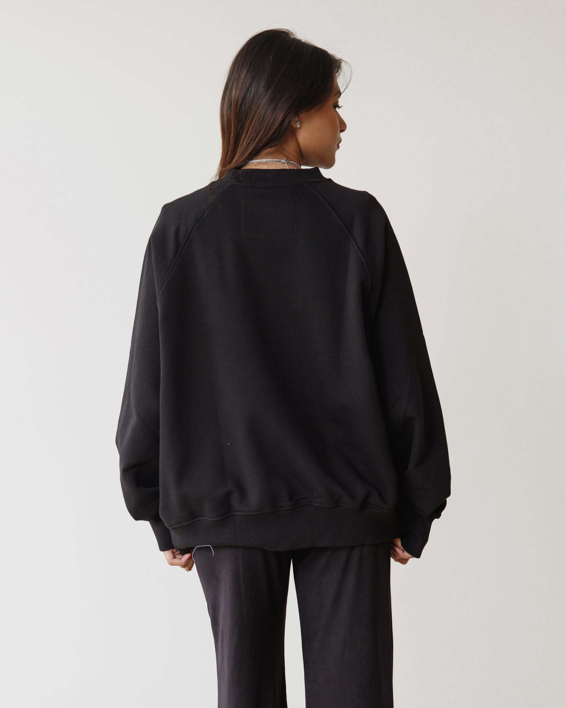 Hefty Black Crewneck